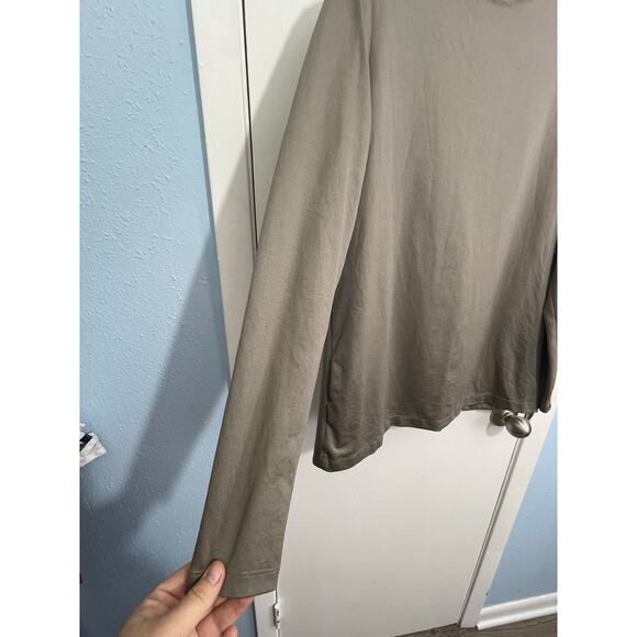 A'Nue Ligne Shirt Medium Olive Green Minimalist Stretch Knit Office Layering - Picture 5 of 8